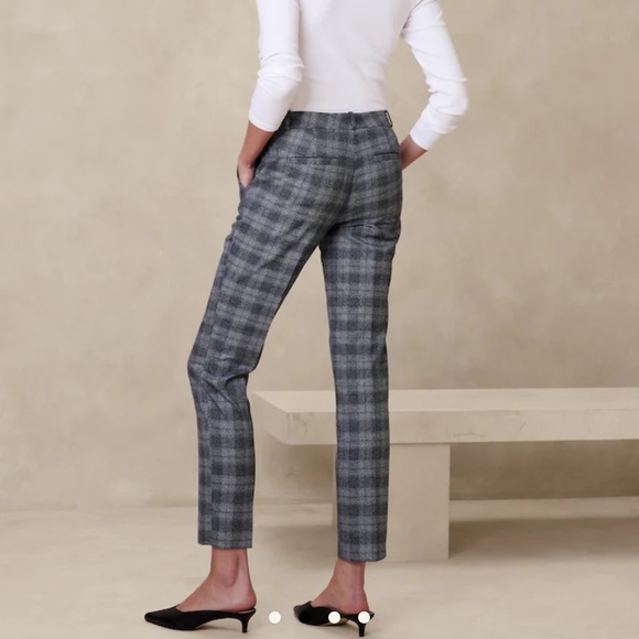 Banana Republic Factory Ryan Straight Pant in Blue Plaid 20 - Picture 2 of 8